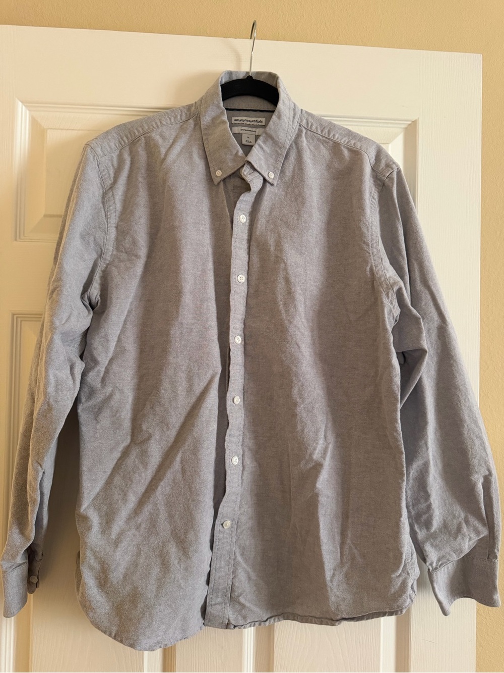 Amazon Essentials Gray Twill Slim Button Down Shirt